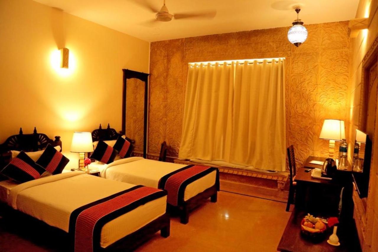 Hotel Golden Safari Jaisalmer ג'איסלמר מראה חיצוני תמונה